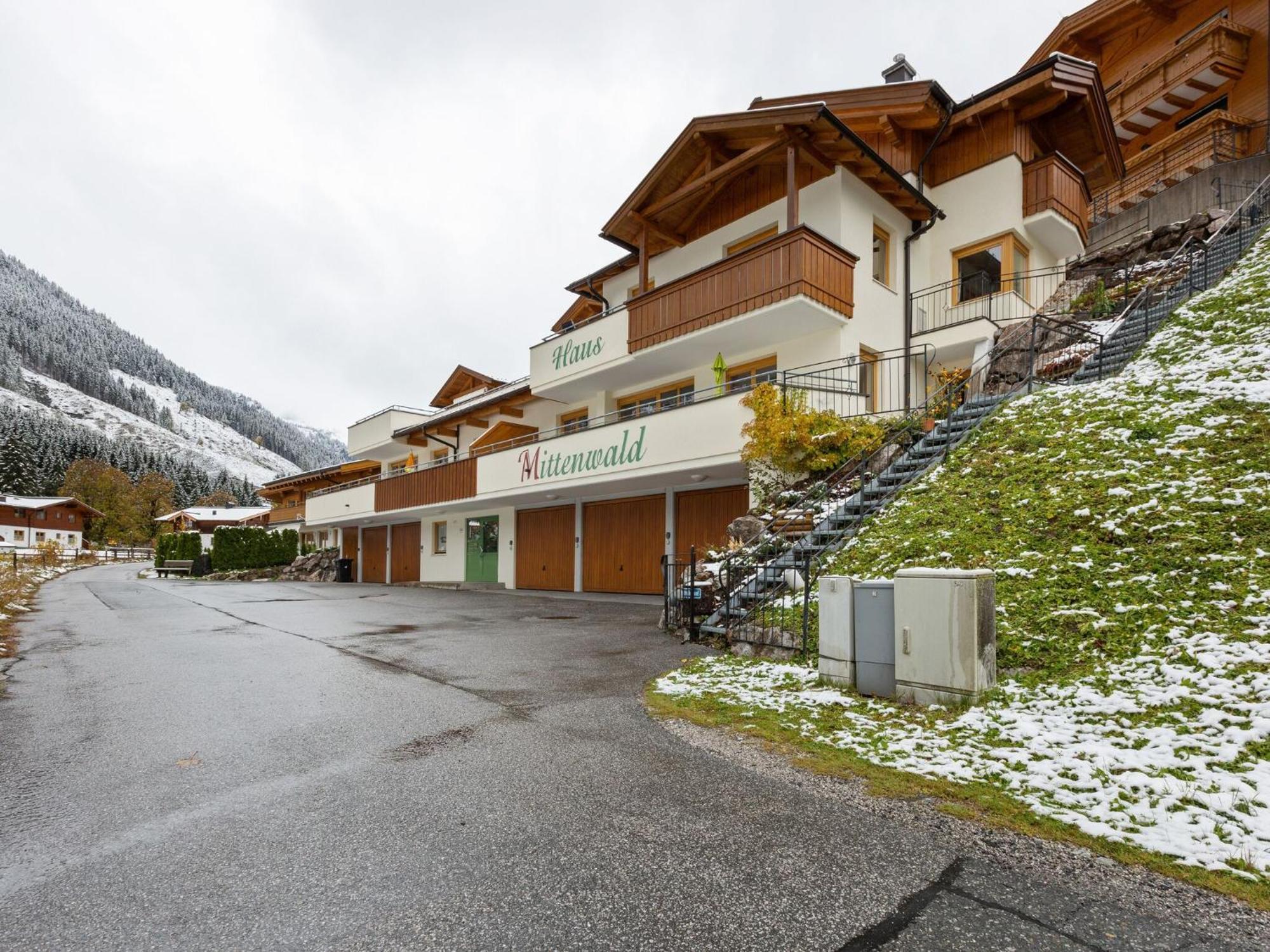 Chalet Apartment In Saalbach Hinterglemm Exterior photo